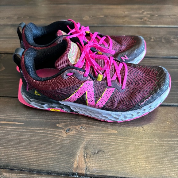New Balance Shoes - New Balance Women's Fresh Foam Hierro V6 Trail Running Shoe Size 8.5 Garnet Pink